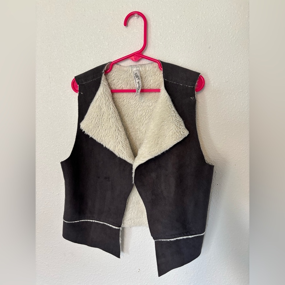 Knitworks Dark Grey and Cream Sherpa Vest